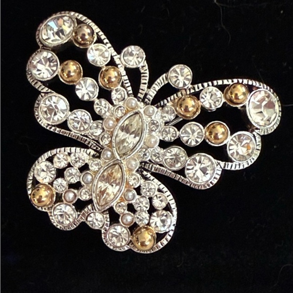 Butterfly brooch NIB vintage💖